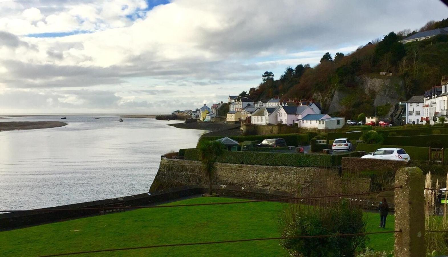 Pebble Cottage Aberdyfi Bagian luar foto